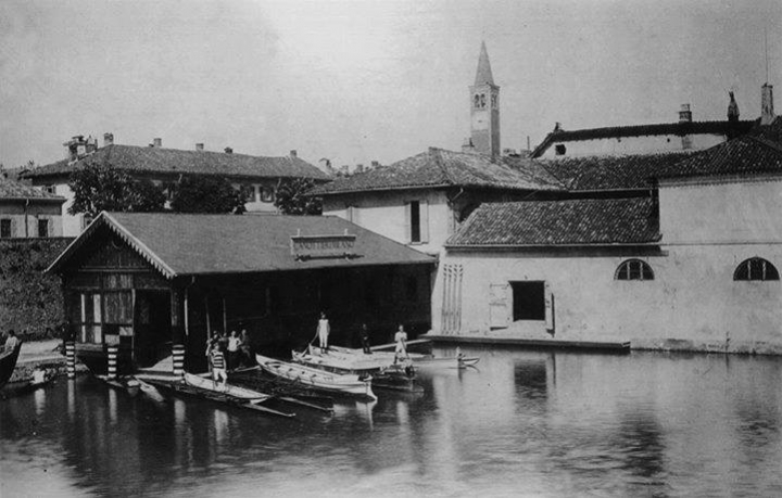 La sede della Canottieri in Darsena 1903