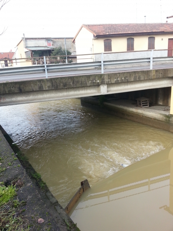 La Martesana al ponte di via Milano - Cologno Monzese verso Milano - 6-01-2014