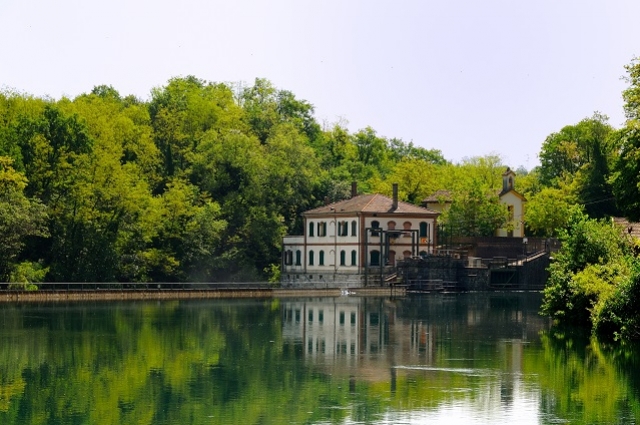 Casa Edison sulla Diga Poiret, Fiume Adda - maggio 2016