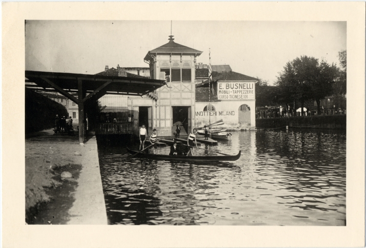 Canottieri Milano alla Darsena negli anni 10