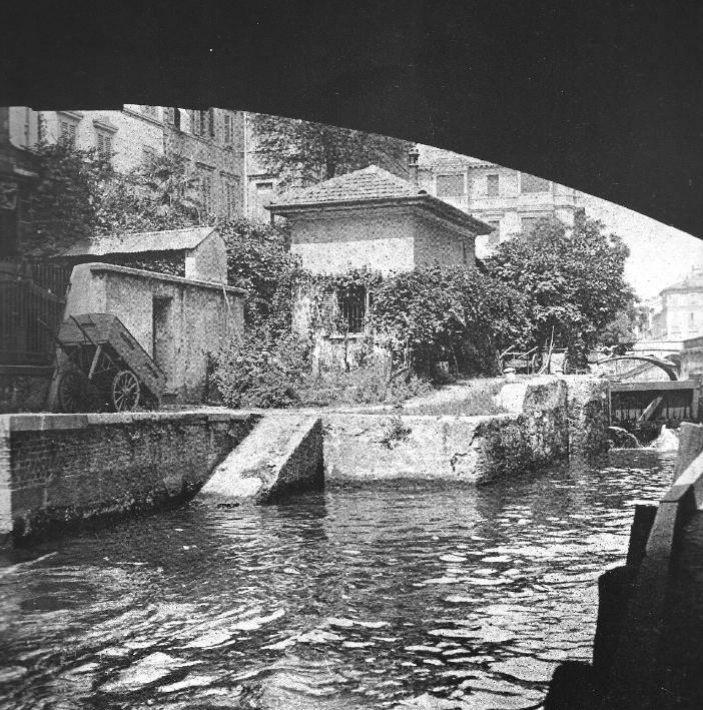 La Conca di via Senato vista dal ponte di corso Venezia in una foto del 1920