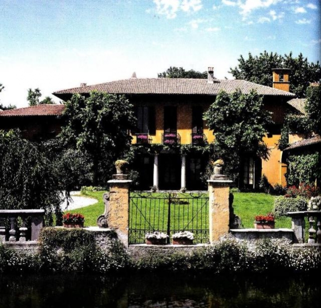 Vimodrone, villa Cazzaniga a ridosso del Naviglio