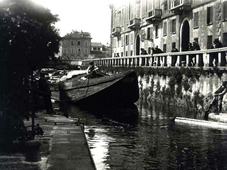 Milano, via Senato