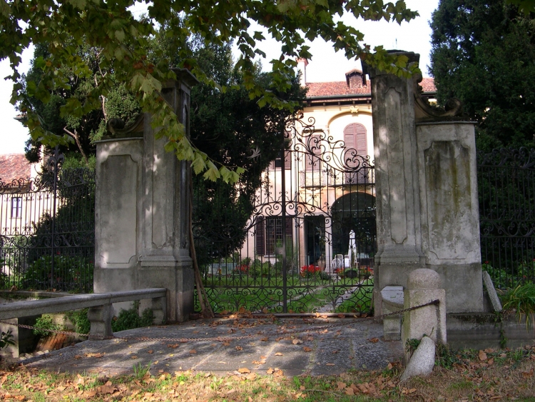 Robecco sul Naviglio, villa Barbavara