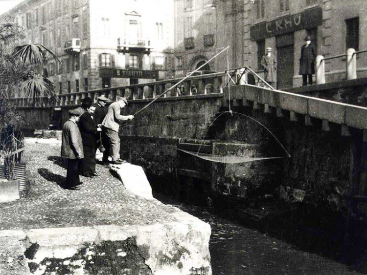 Milano, via Senato