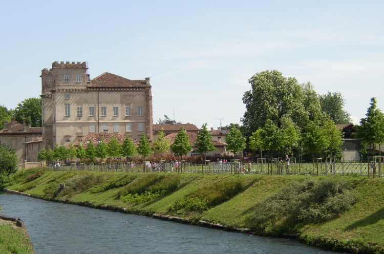 Robecco sul Naviglio, palazzo Archinto