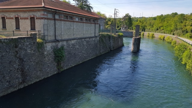 Il Naviglio di Paderno vicino alla centrale Bertini - maggio 2016