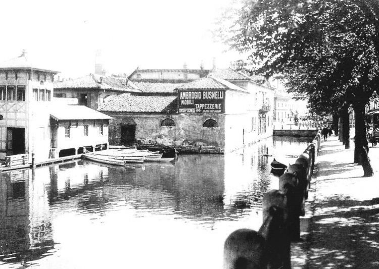 Viale di Porta Genova (oggi via Gorizia) - sede della Canottieri Milano inizio Novecento