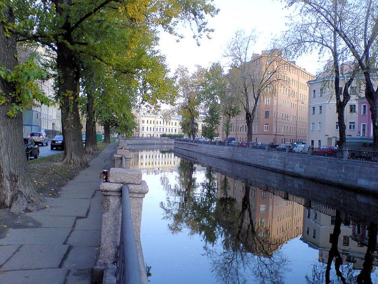 Canale Griboyedov nei pressi del ponte Harlamov