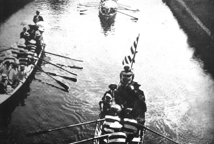 In barca sul Naviglio Grande negli anni Venti